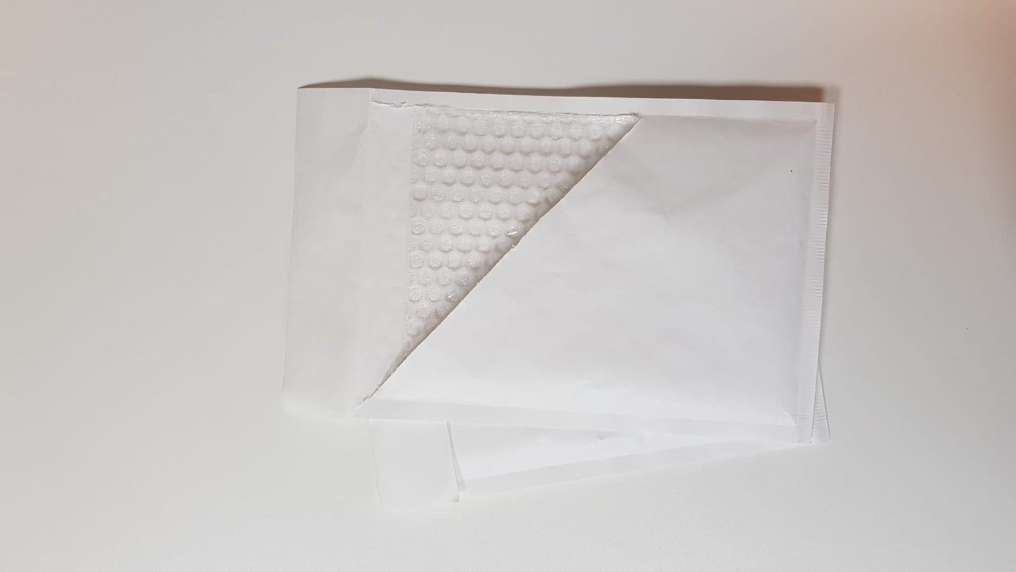Padded bag 120 X 210mm (and various sizes) - Airship White Peel & Seal Padded Bags